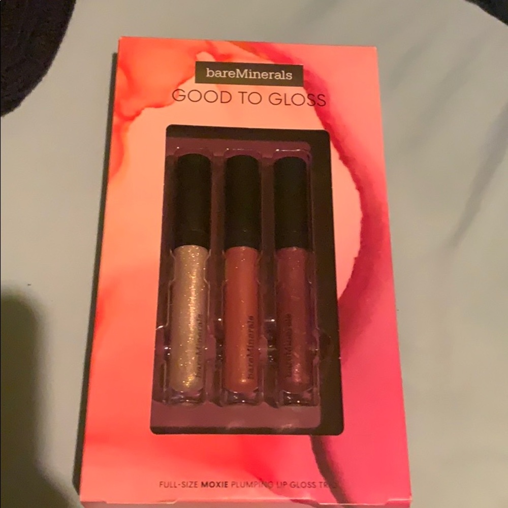 Bare minerals lip gloss NEW $10